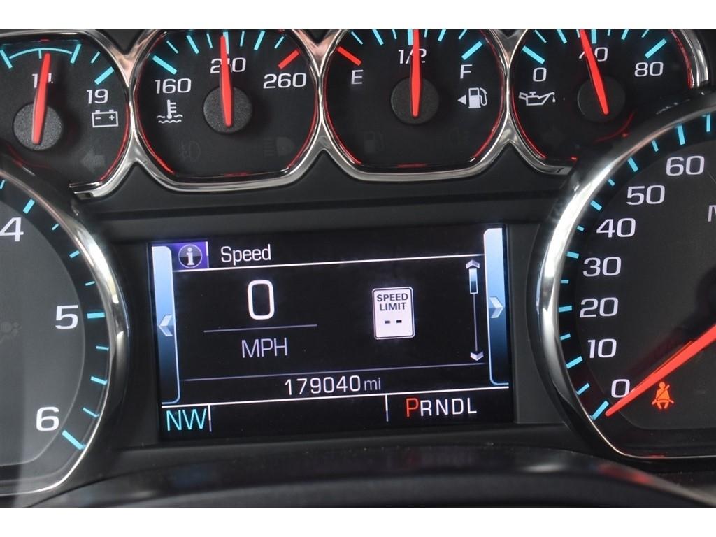 GMC Sierra 1500 4WD Crew Cab 143.5" SLT 2017