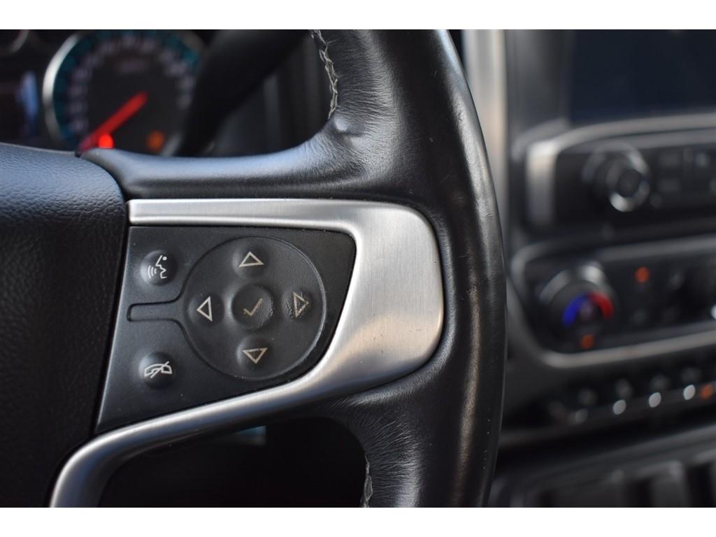 GMC Sierra 1500 4WD Crew Cab 143.5" SLT 2017