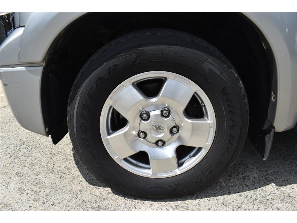 Toyota Tundra 2WD Truck Dbl 5.7L V8 6-Spd AT LTD (Natl) 2008