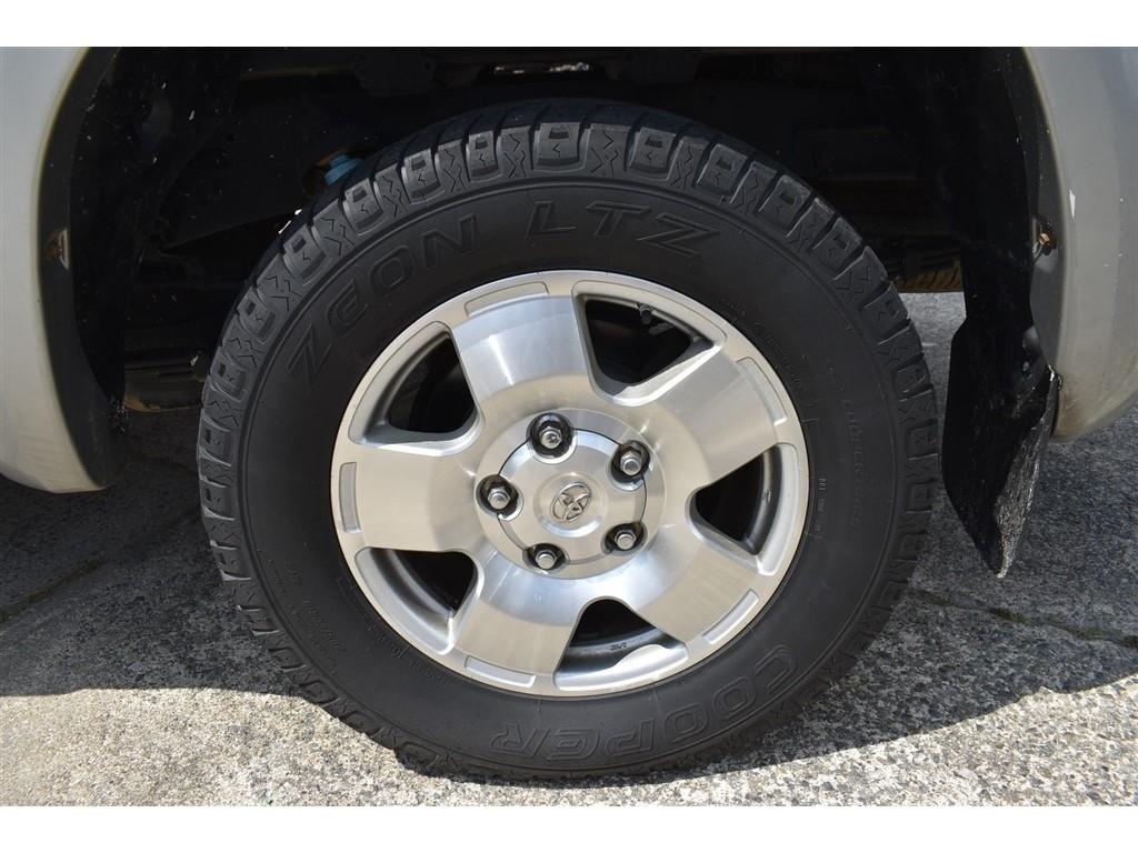 Toyota Tundra 2WD Truck Dbl 5.7L V8 6-Spd AT LTD (Natl) 2008