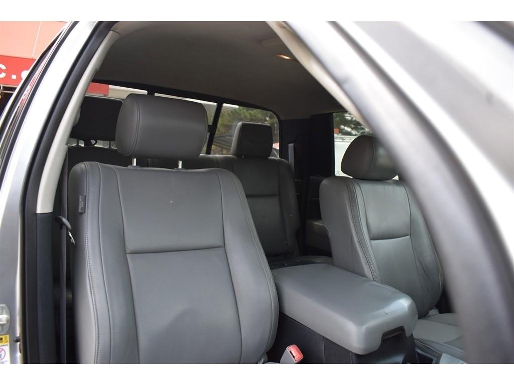 Toyota Tundra 2WD Truck Dbl 5.7L V8 6-Spd AT LTD (Natl) 2008