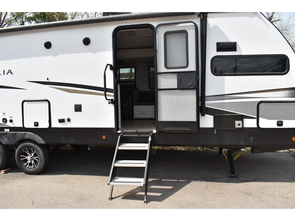 Dutchman Astoria  2022