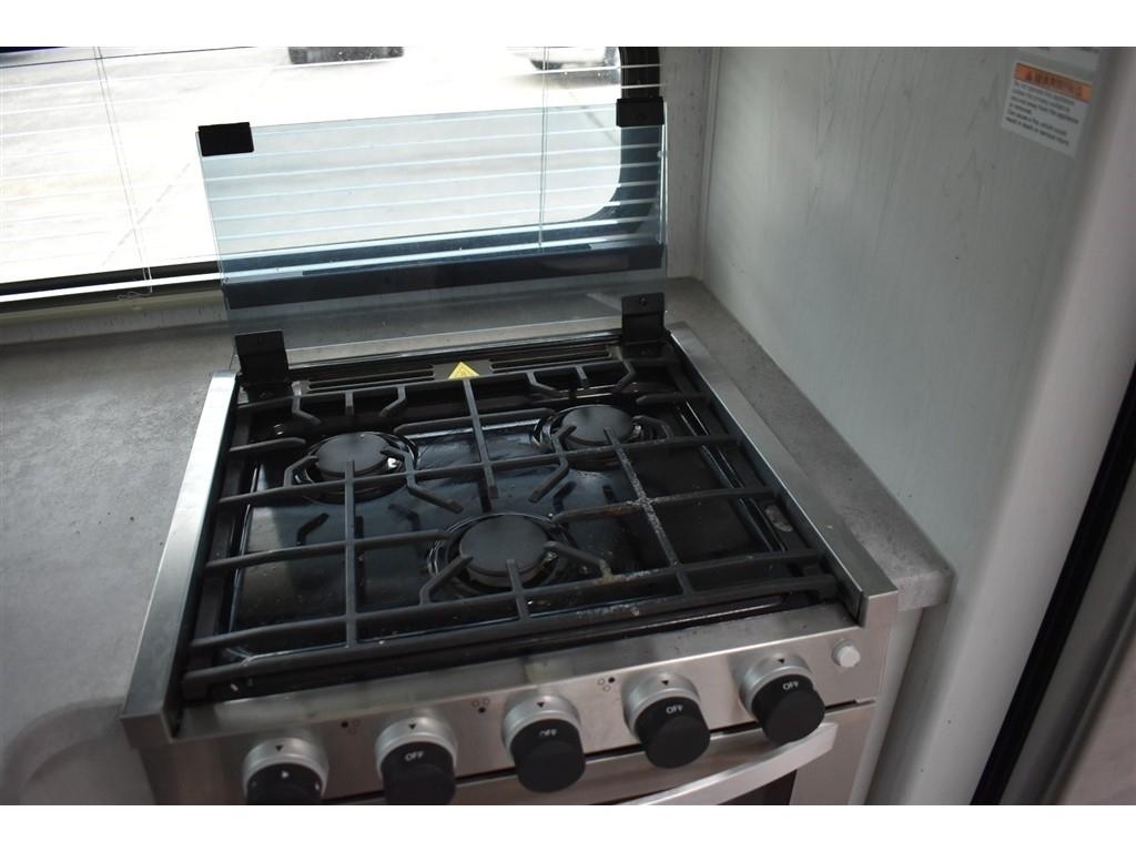 Dutchman Astoria  2022