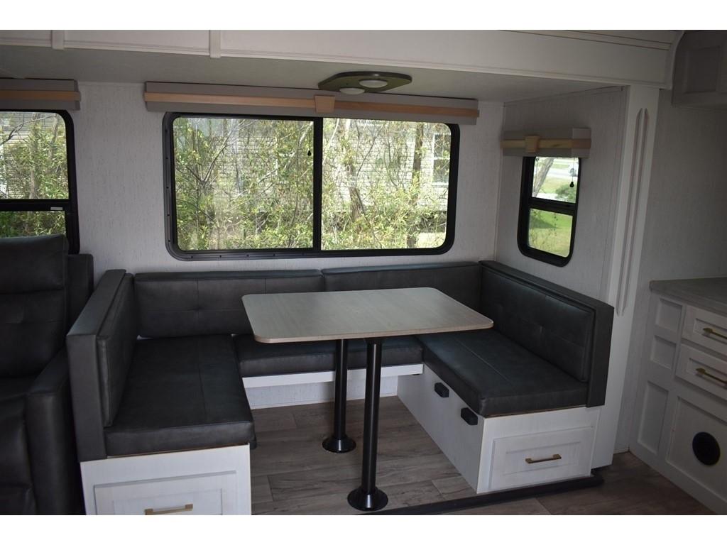 Dutchman Astoria  2022