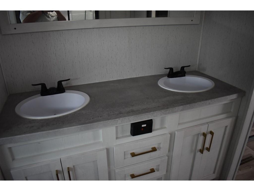 Dutchman Astoria  2022