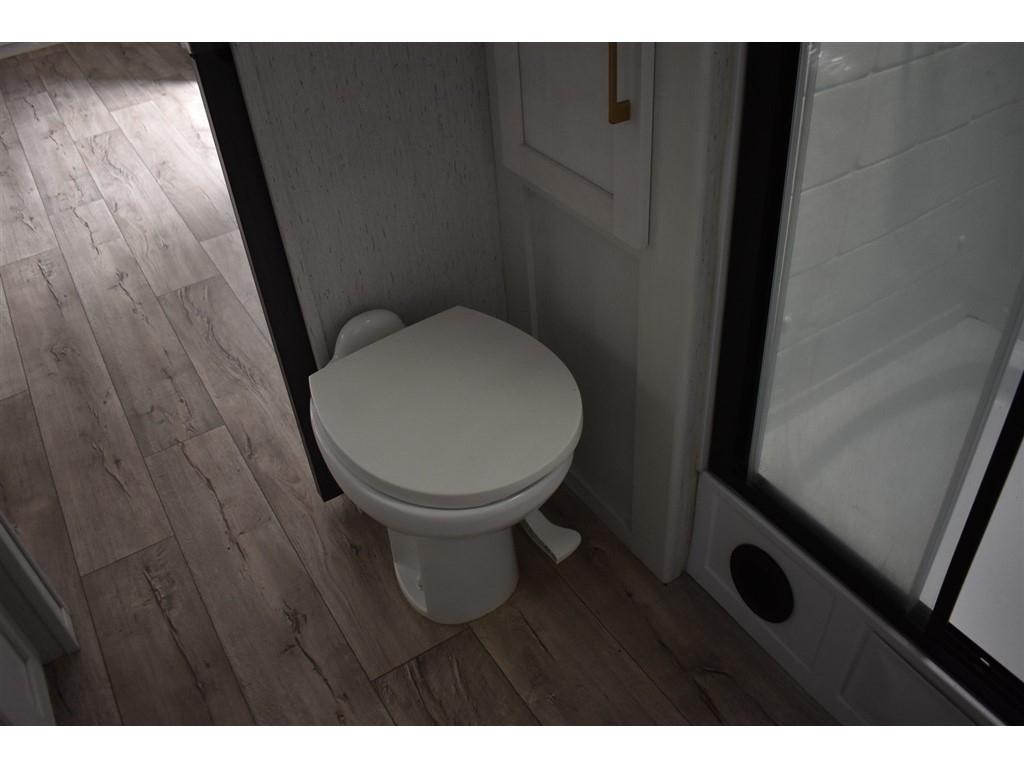 Dutchman Astoria  2022