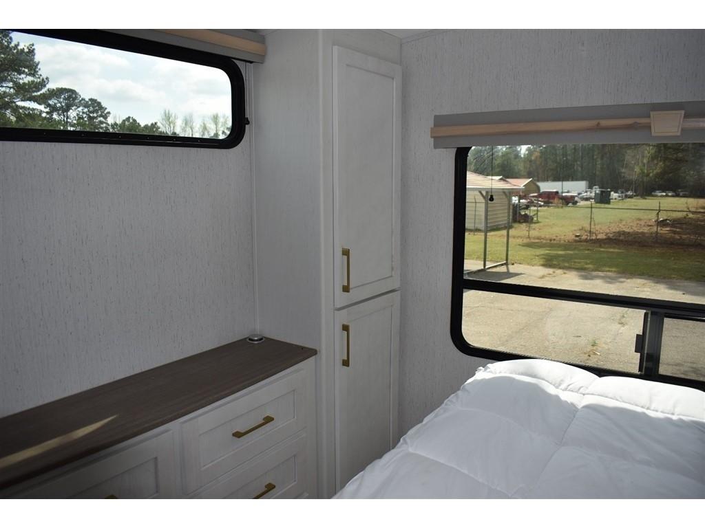 Dutchman Astoria  2022