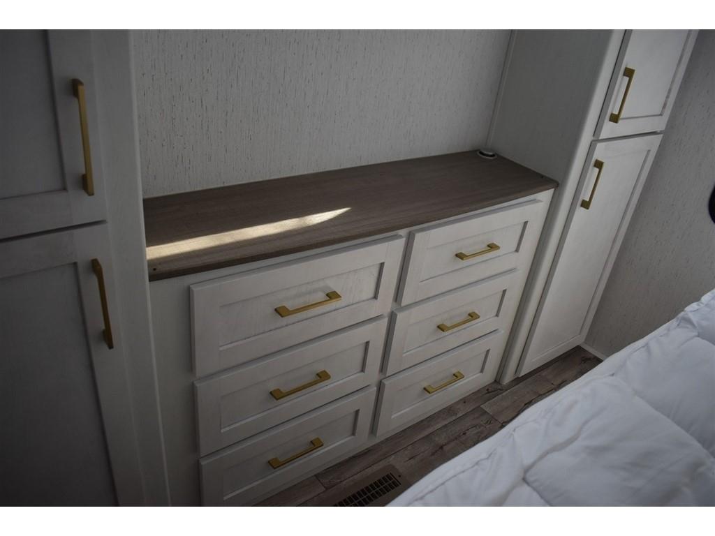 Dutchman Astoria  2022