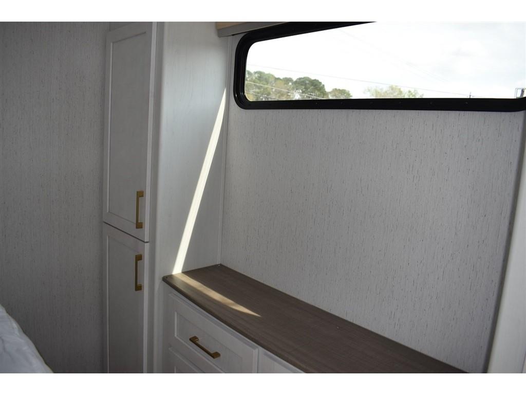 Dutchman Astoria  2022