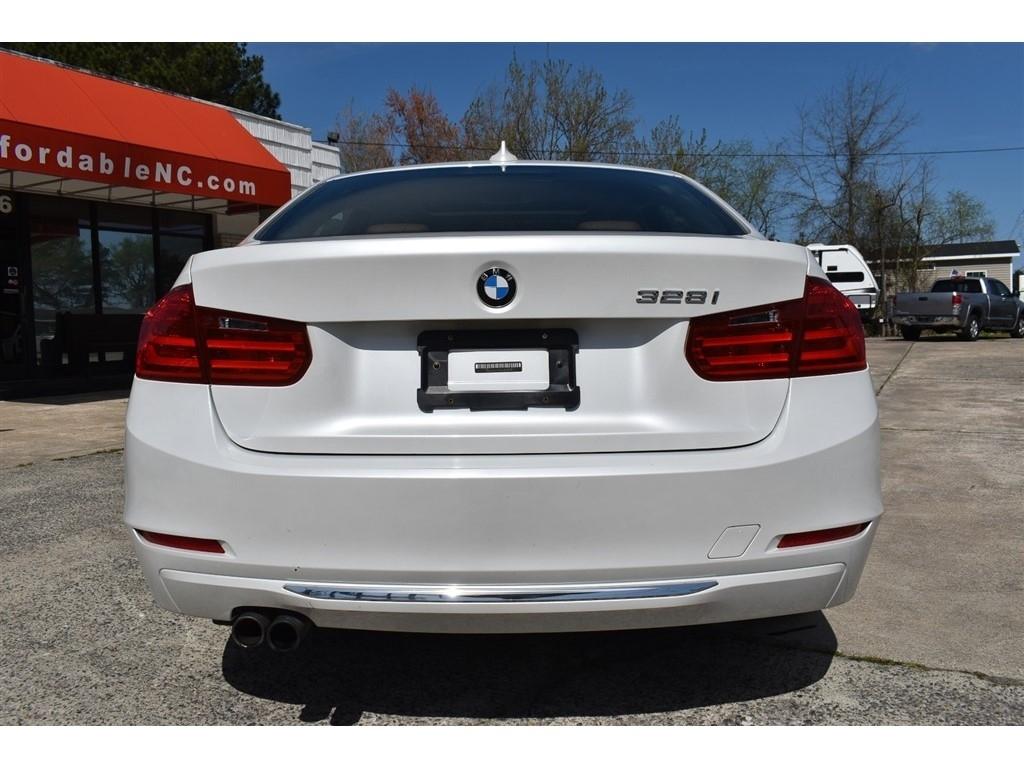 BMW 3 Series 4dr Sdn 328i RWD South Africa 2013