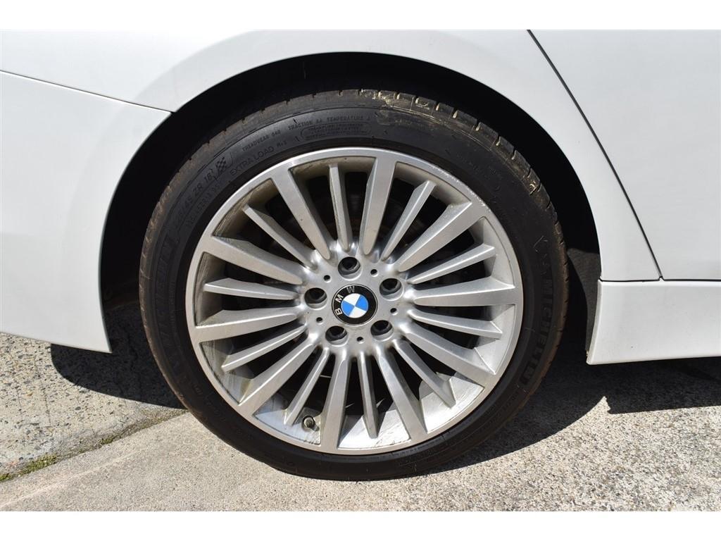 BMW 3 Series 4dr Sdn 328i RWD South Africa 2013