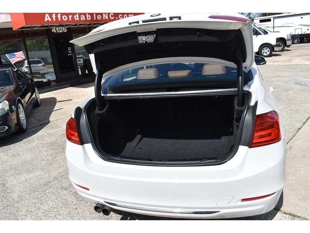 BMW 3 Series 4dr Sdn 328i RWD South Africa 2013