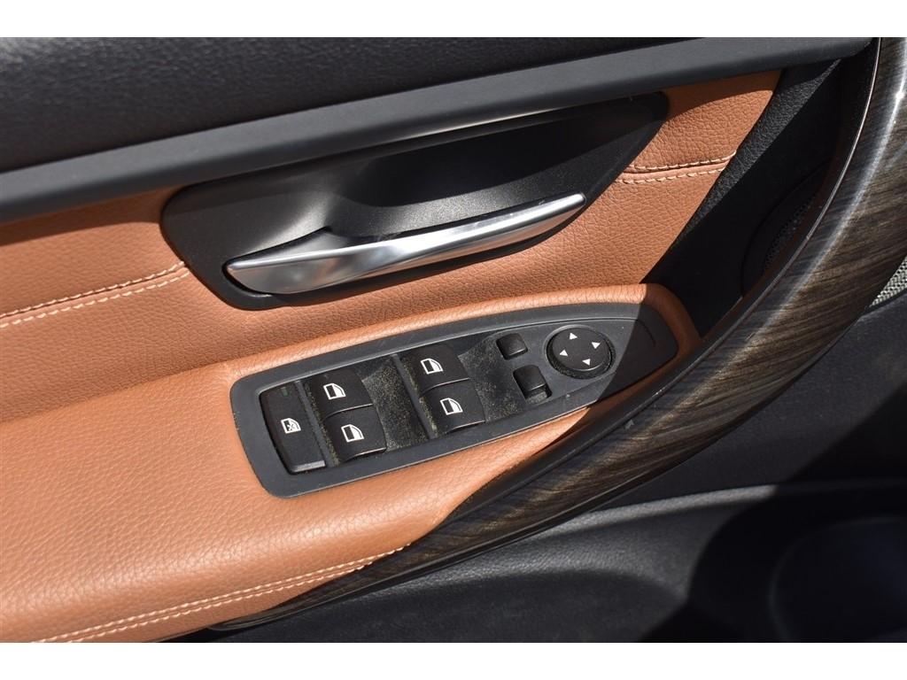 BMW 3 Series 4dr Sdn 328i RWD South Africa 2013