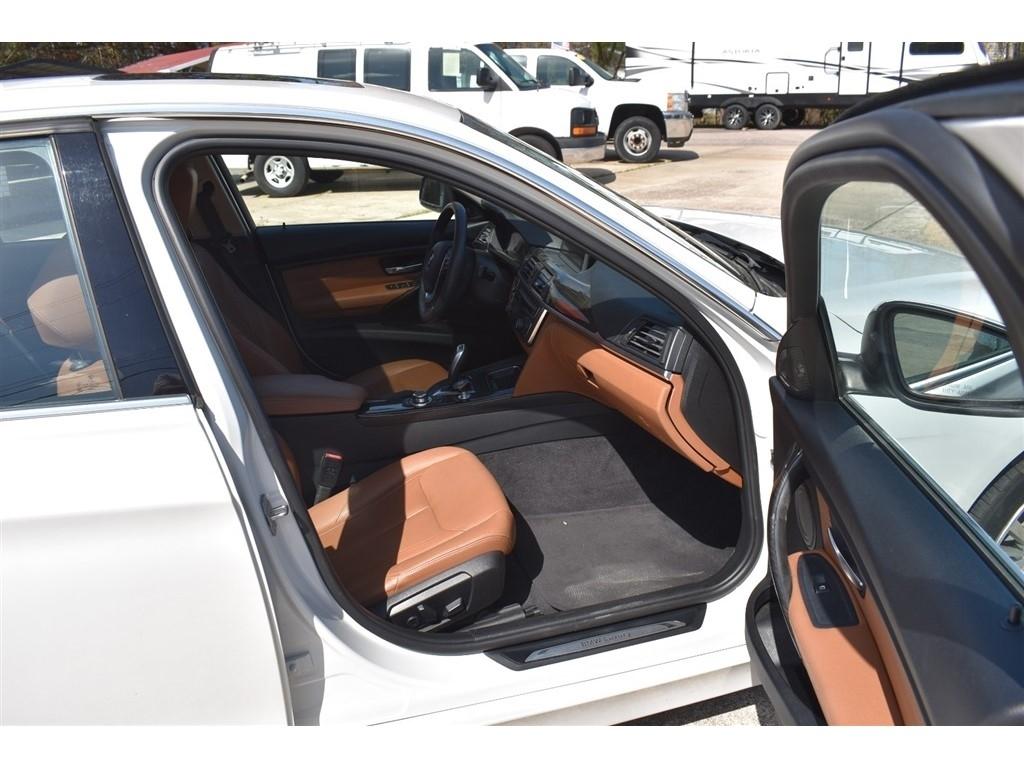 BMW 3 Series 4dr Sdn 328i RWD South Africa 2013