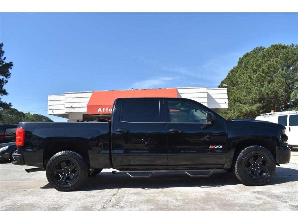 Chevrolet Silverado 1500 4WD Crew Cab 143.5" LTZ w/2LZ 2018