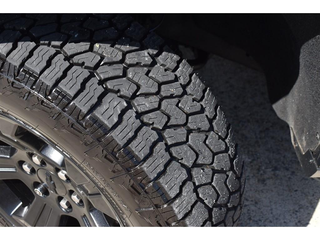 Chevrolet Silverado 1500 4WD Crew Cab 143.5" LTZ w/2LZ 2018