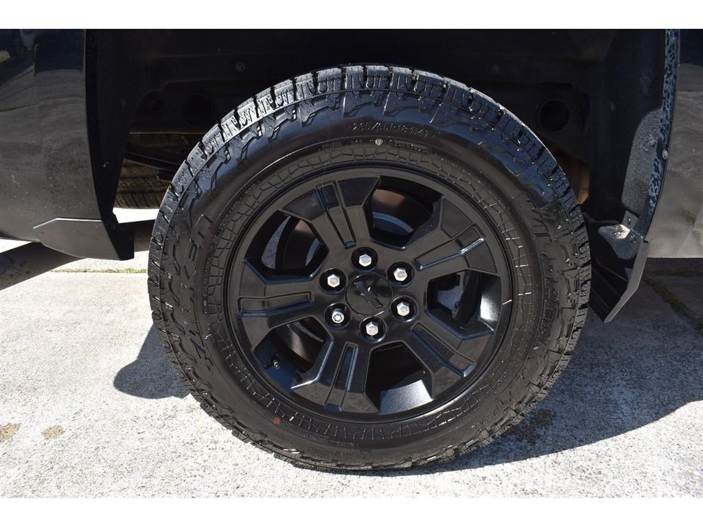 Chevrolet Silverado 1500 4WD Crew Cab 143.5" LTZ w/2LZ 2018