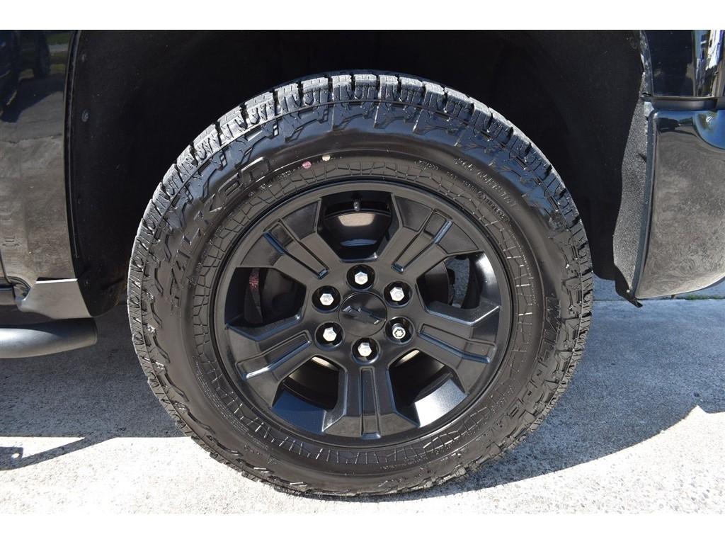 Chevrolet Silverado 1500 4WD Crew Cab 143.5" LTZ w/2LZ 2018