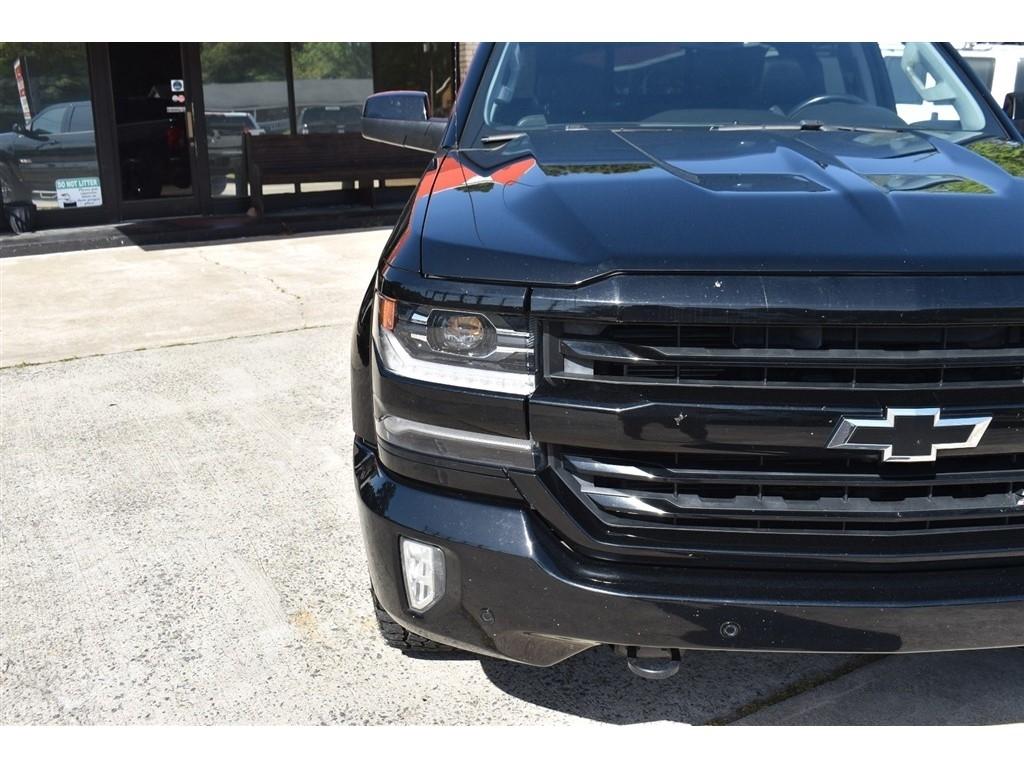 Chevrolet Silverado 1500 4WD Crew Cab 143.5" LTZ w/2LZ 2018