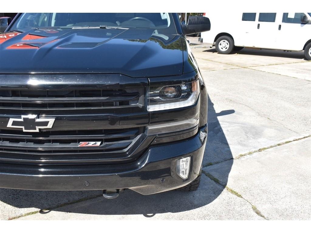Chevrolet Silverado 1500 4WD Crew Cab 143.5" LTZ w/2LZ 2018