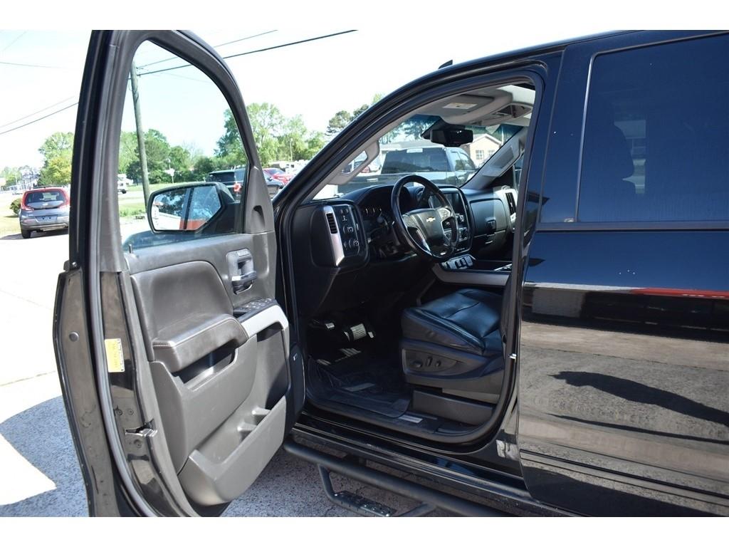 Chevrolet Silverado 1500 4WD Crew Cab 143.5" LTZ w/2LZ 2018