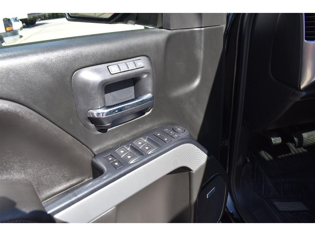 Chevrolet Silverado 1500 4WD Crew Cab 143.5" LTZ w/2LZ 2018