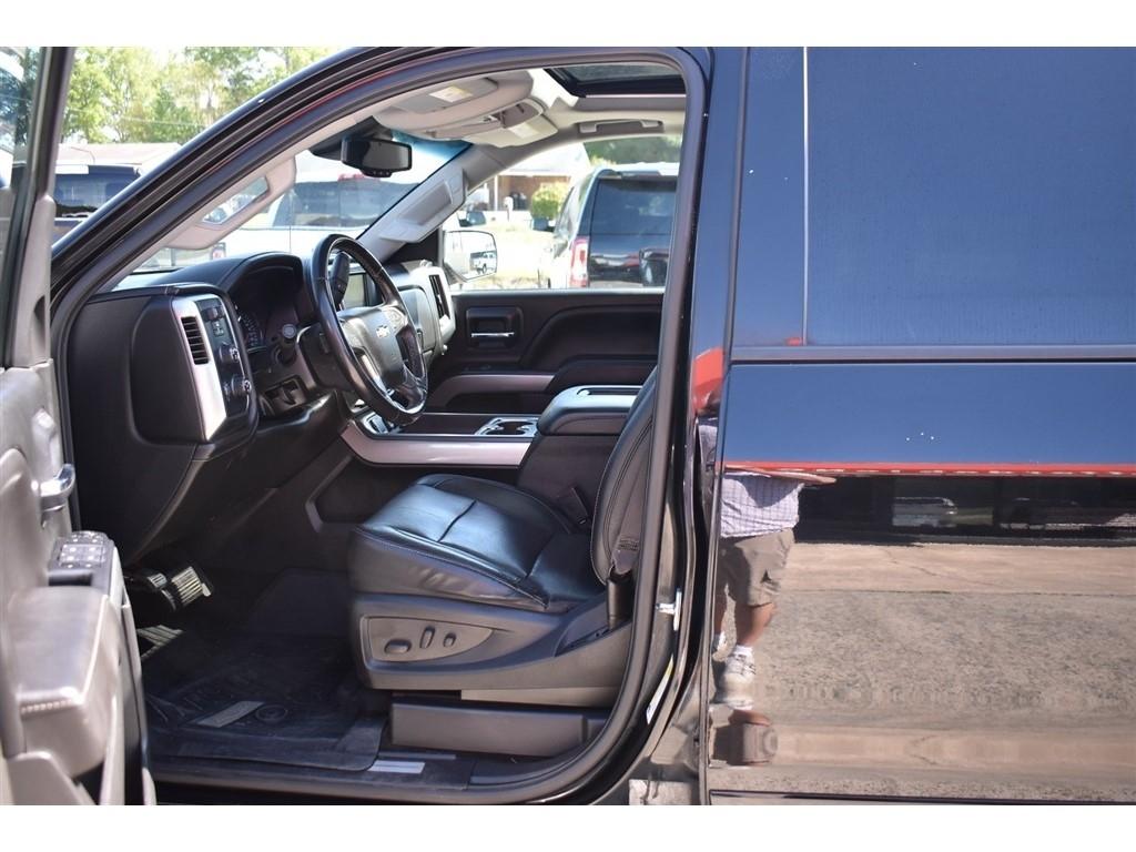 Chevrolet Silverado 1500 4WD Crew Cab 143.5" LTZ w/2LZ 2018