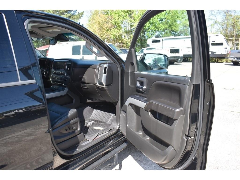 Chevrolet Silverado 1500 4WD Crew Cab 143.5" LTZ w/2LZ 2018