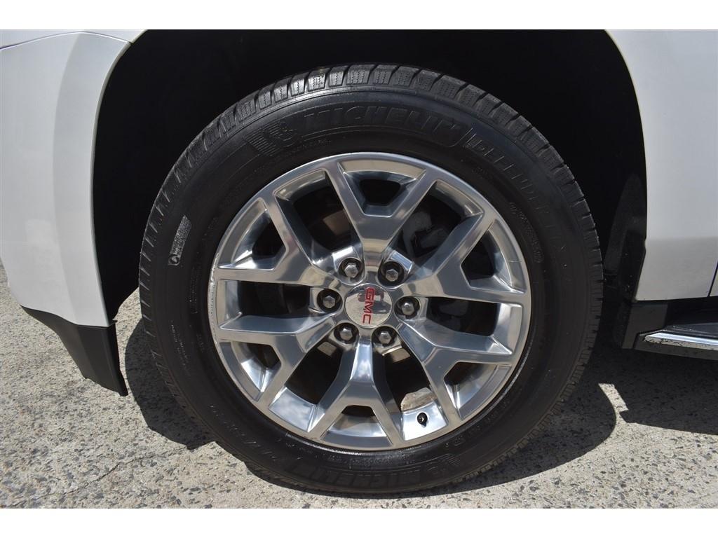 GMC Yukon XL 4WD 4dr SLT 2017