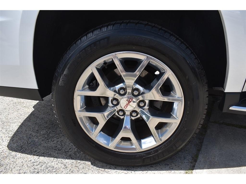 GMC Yukon XL 4WD 4dr SLT 2017