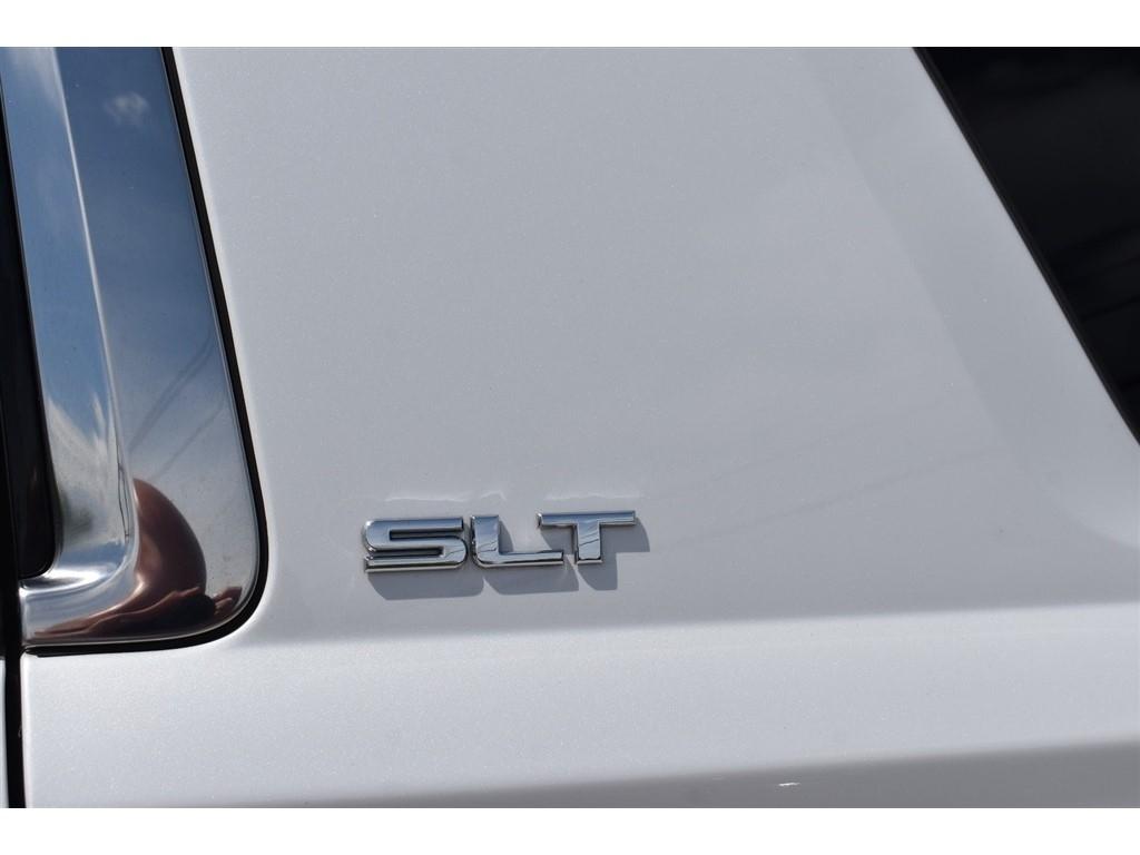 GMC Yukon XL 4WD 4dr SLT 2017