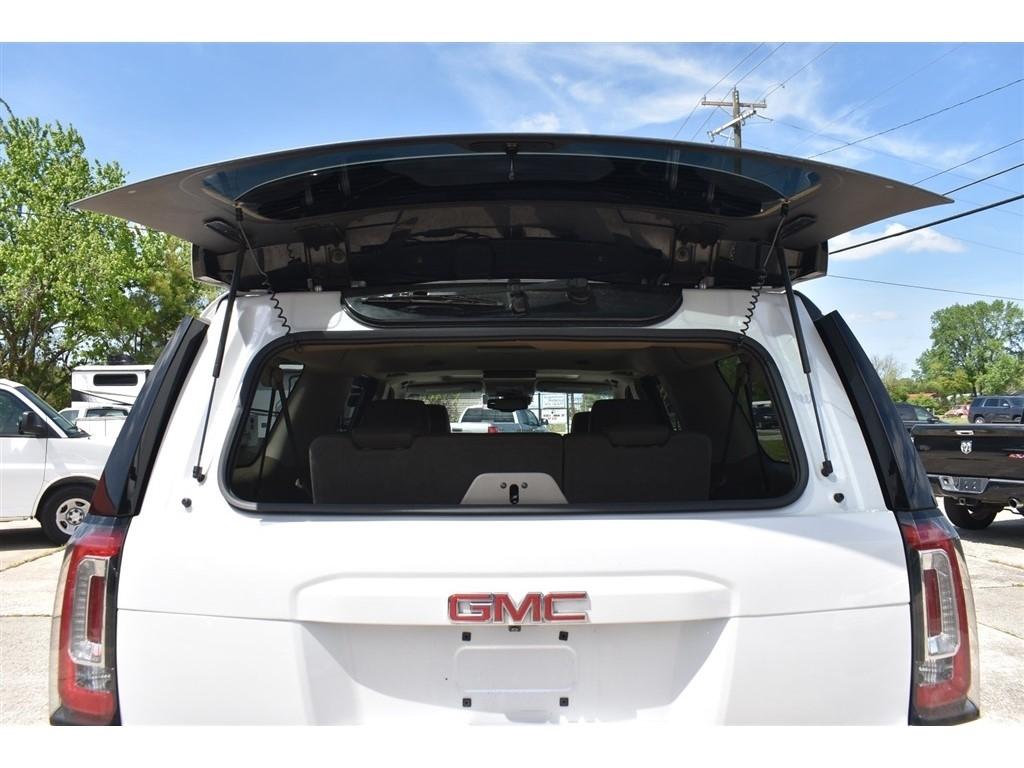 GMC Yukon XL 4WD 4dr SLT 2017