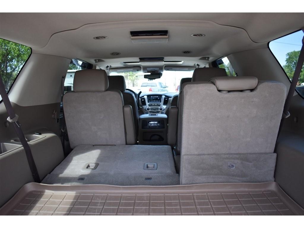 GMC Yukon XL 4WD 4dr SLT 2017