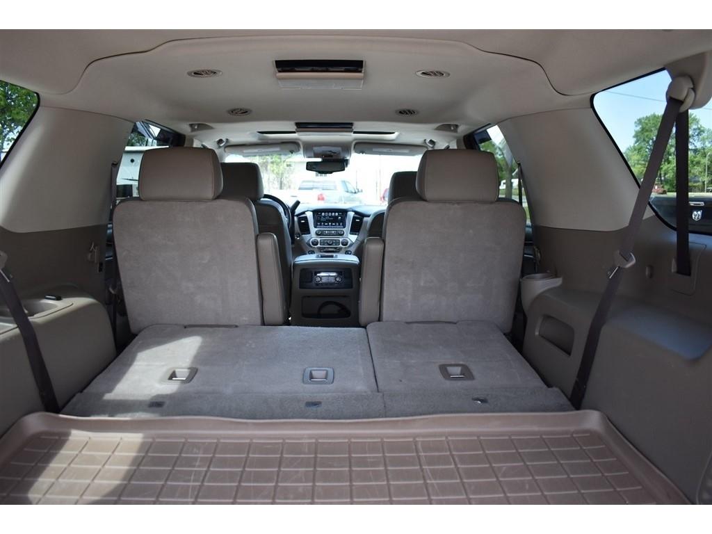 GMC Yukon XL 4WD 4dr SLT 2017