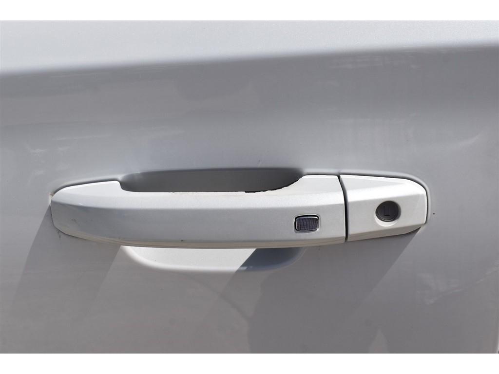 GMC Yukon XL 4WD 4dr SLT 2017