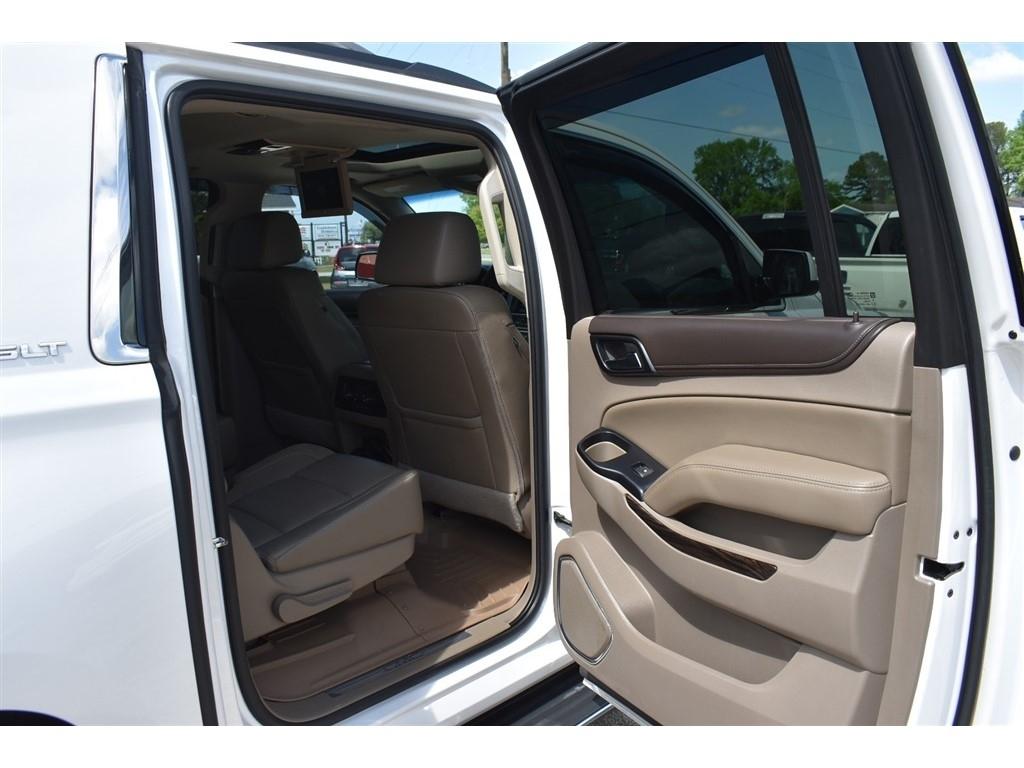 GMC Yukon XL 4WD 4dr SLT 2017