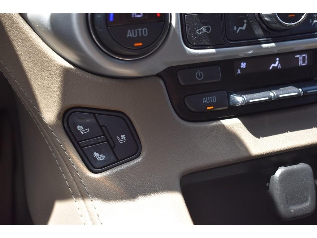 GMC Yukon XL 4WD 4dr SLT 2017