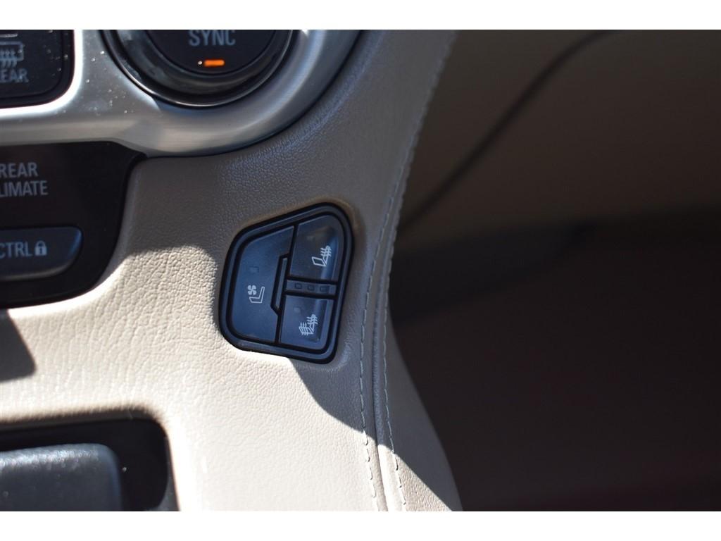 GMC Yukon XL 4WD 4dr SLT 2017