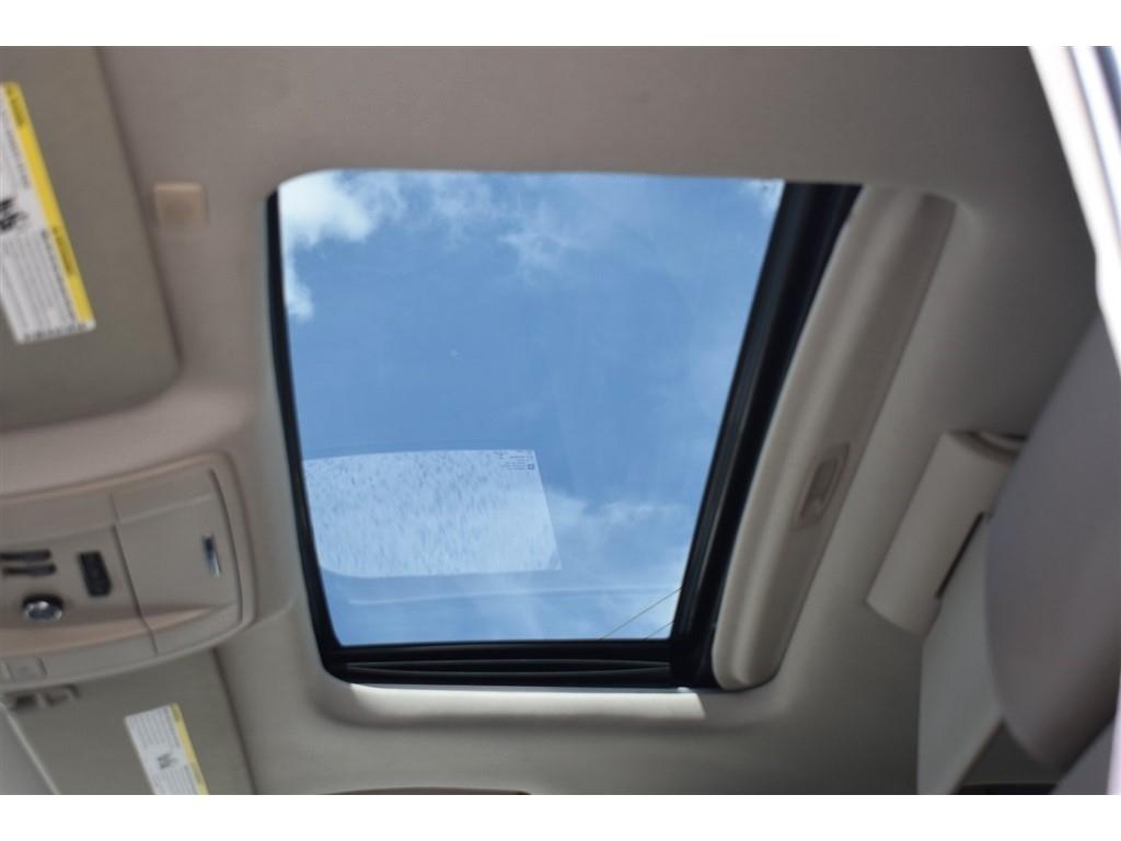 GMC Yukon XL 4WD 4dr SLT 2017