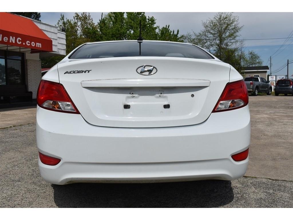 Hyundai Accent 4dr Sdn Auto GLS 2015