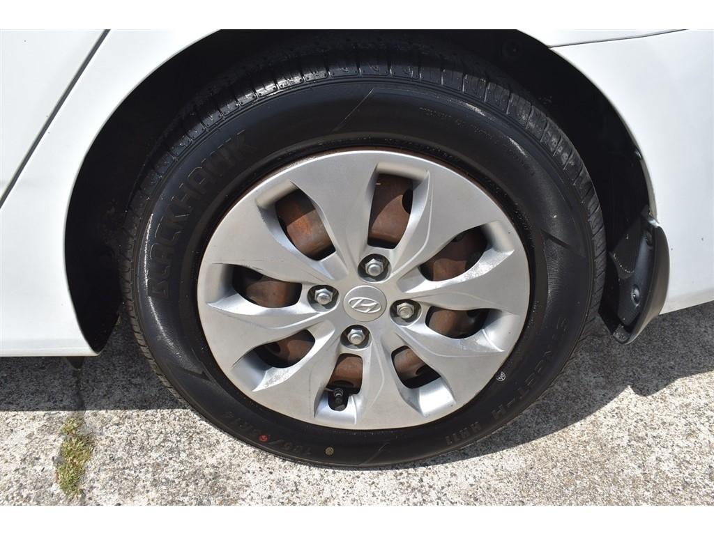 Hyundai Accent 4dr Sdn Auto GLS 2015