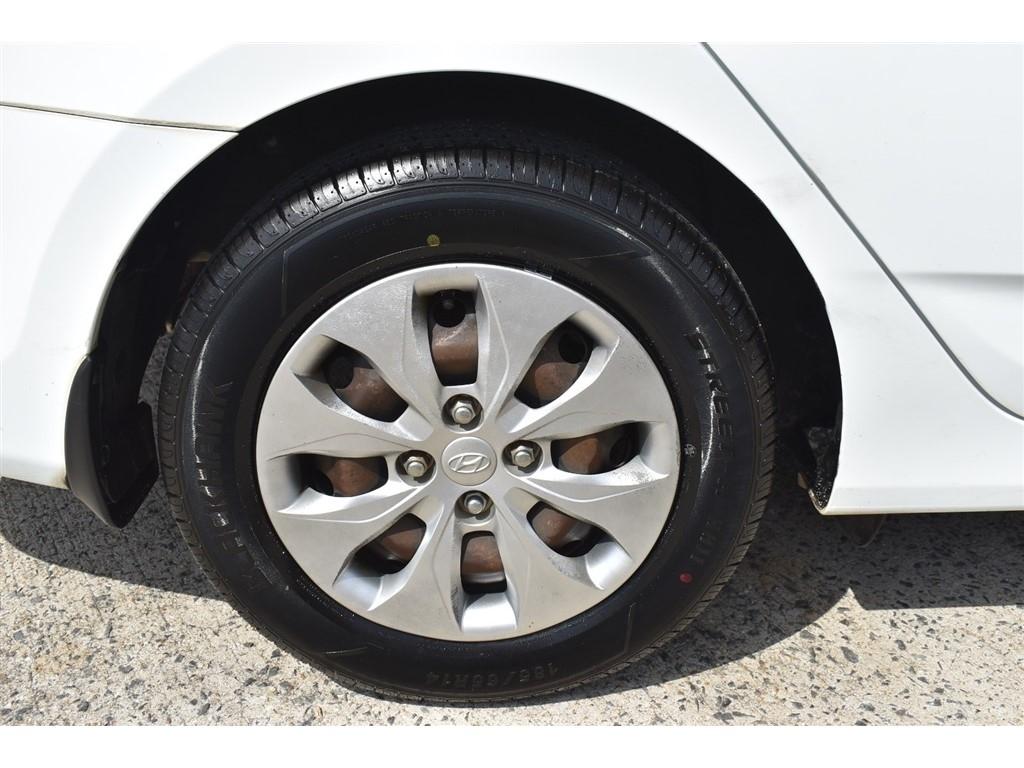 Hyundai Accent 4dr Sdn Auto GLS 2015