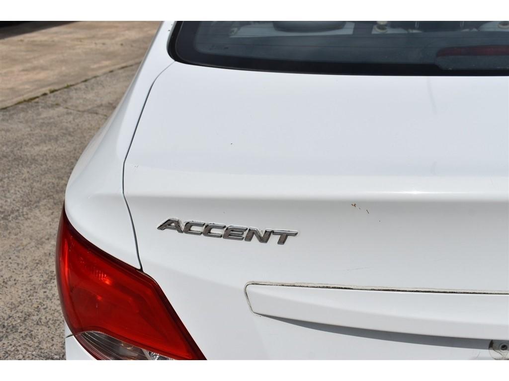 Hyundai Accent 4dr Sdn Auto GLS 2015