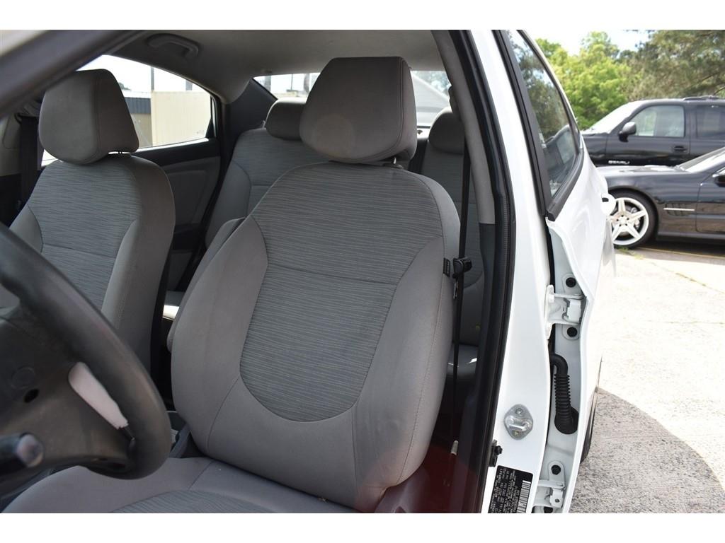 Hyundai Accent 4dr Sdn Auto GLS 2015