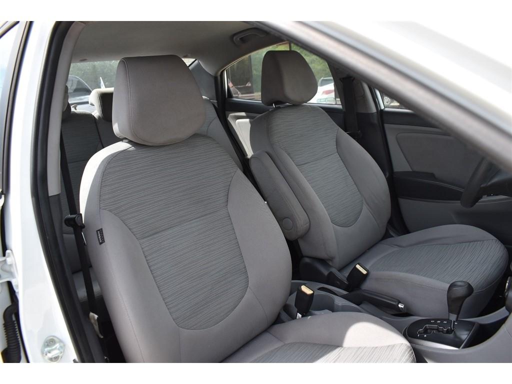 Hyundai Accent 4dr Sdn Auto GLS 2015