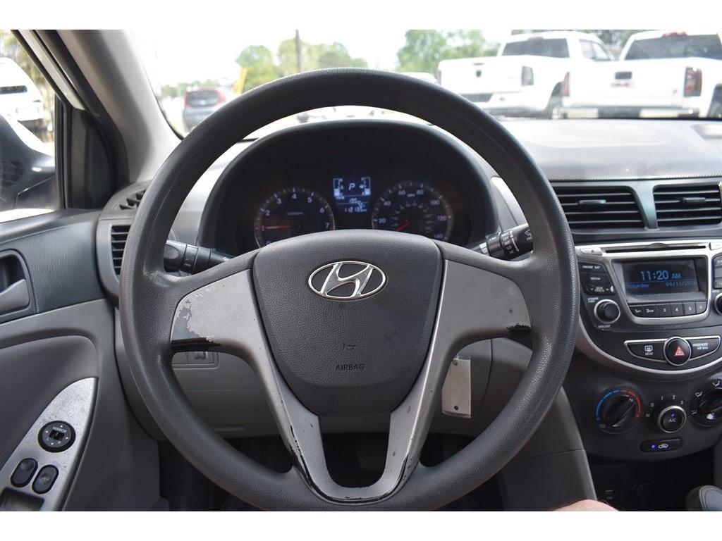 Hyundai Accent 4dr Sdn Auto GLS 2015