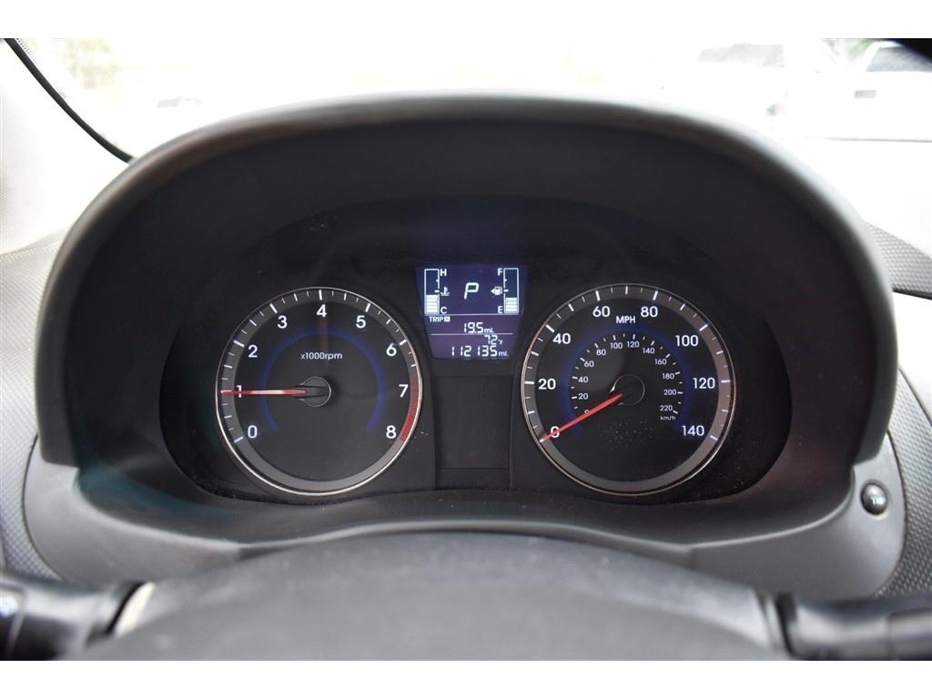 Hyundai Accent 4dr Sdn Auto GLS 2015