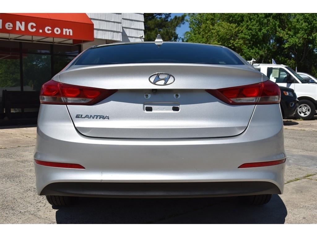 Hyundai Elantra SEL 2.0L Auto SULEV (Alabama) 2018