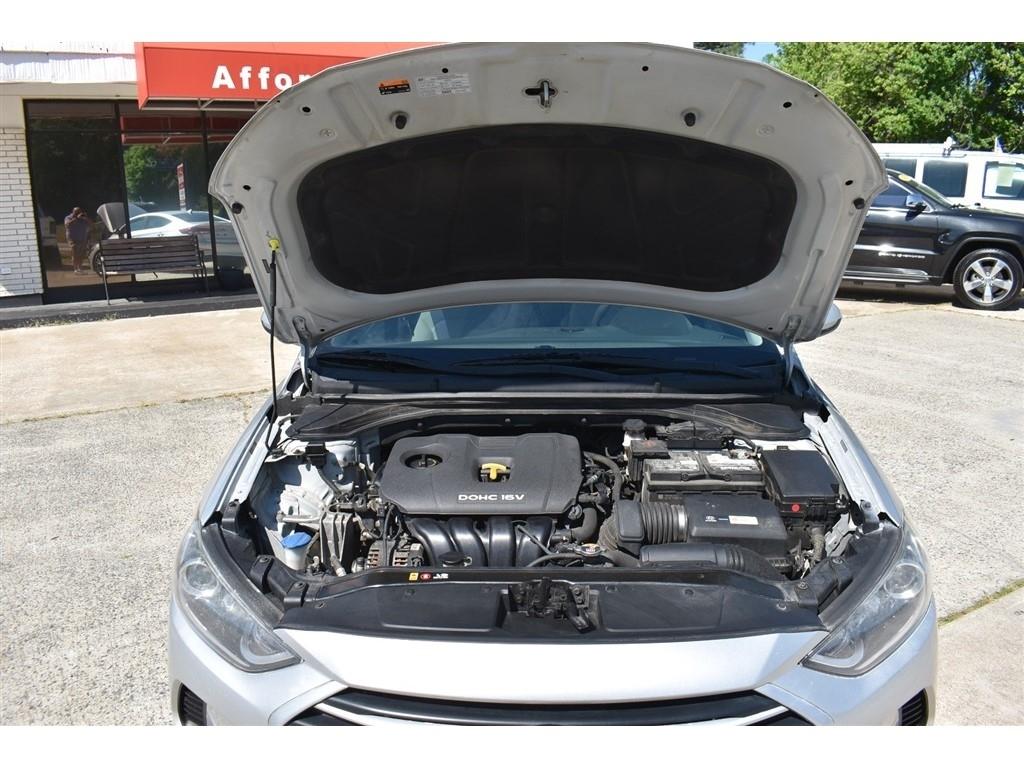 Hyundai Elantra SEL 2.0L Auto SULEV (Alabama) 2018