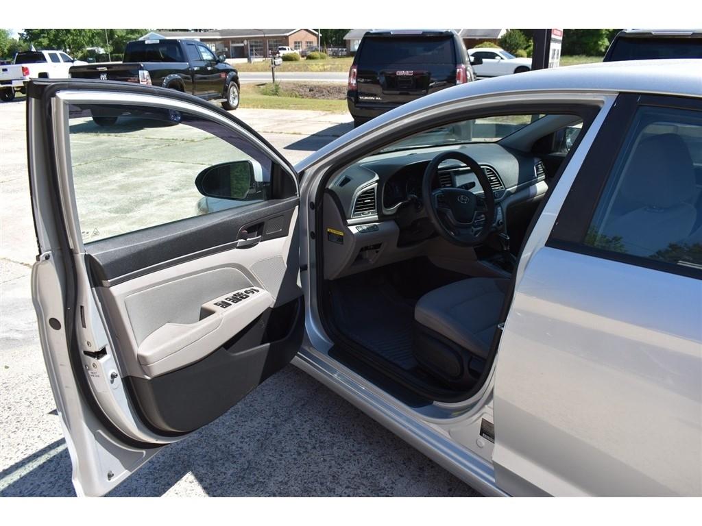 Hyundai Elantra SEL 2.0L Auto SULEV (Alabama) 2018